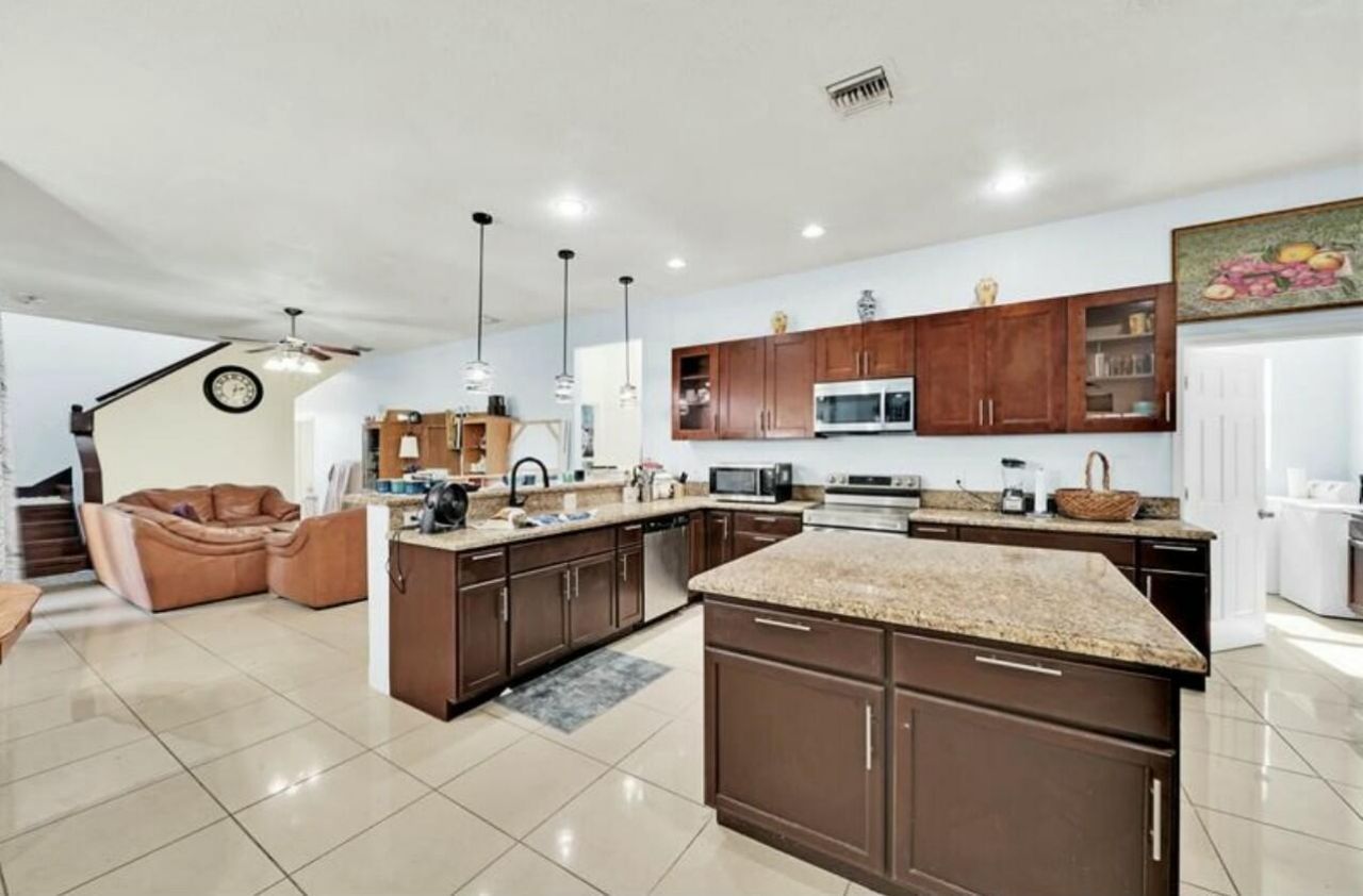 6112 NW Ginger Lane, Port Saint Lucie, FL 34986 Photo