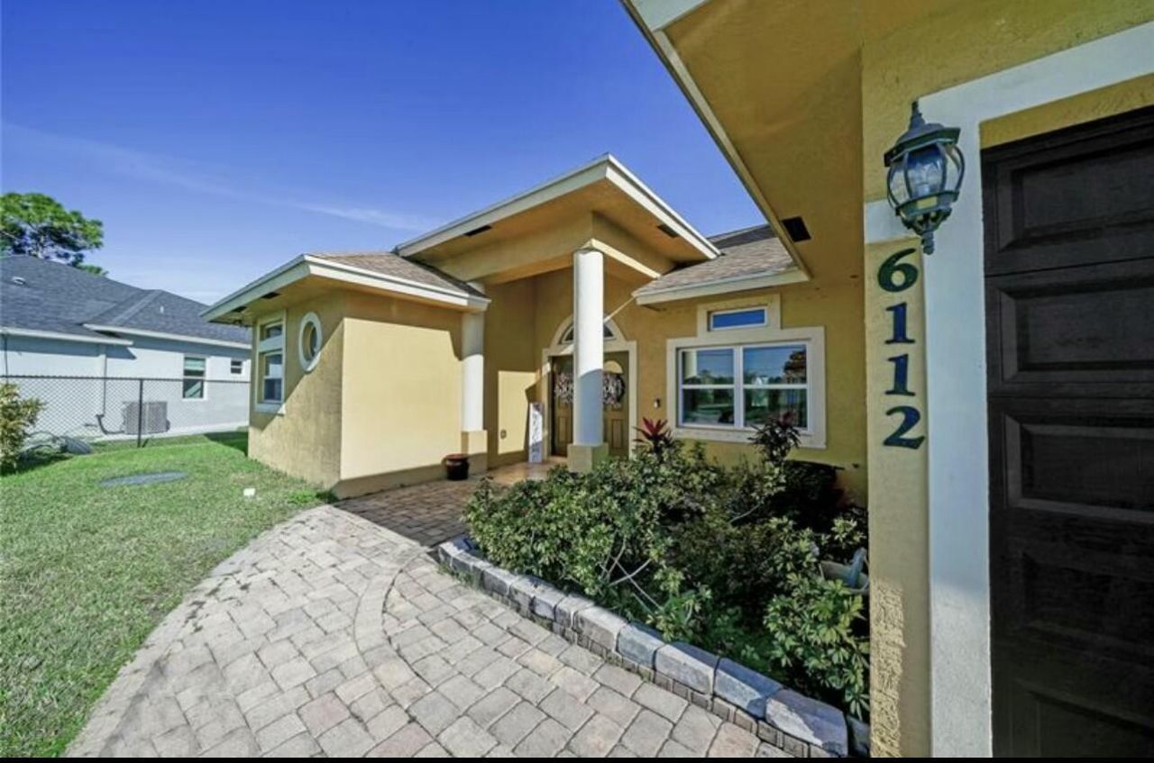 6112 NW Ginger Lane, Port Saint Lucie, FL 34986 Photo