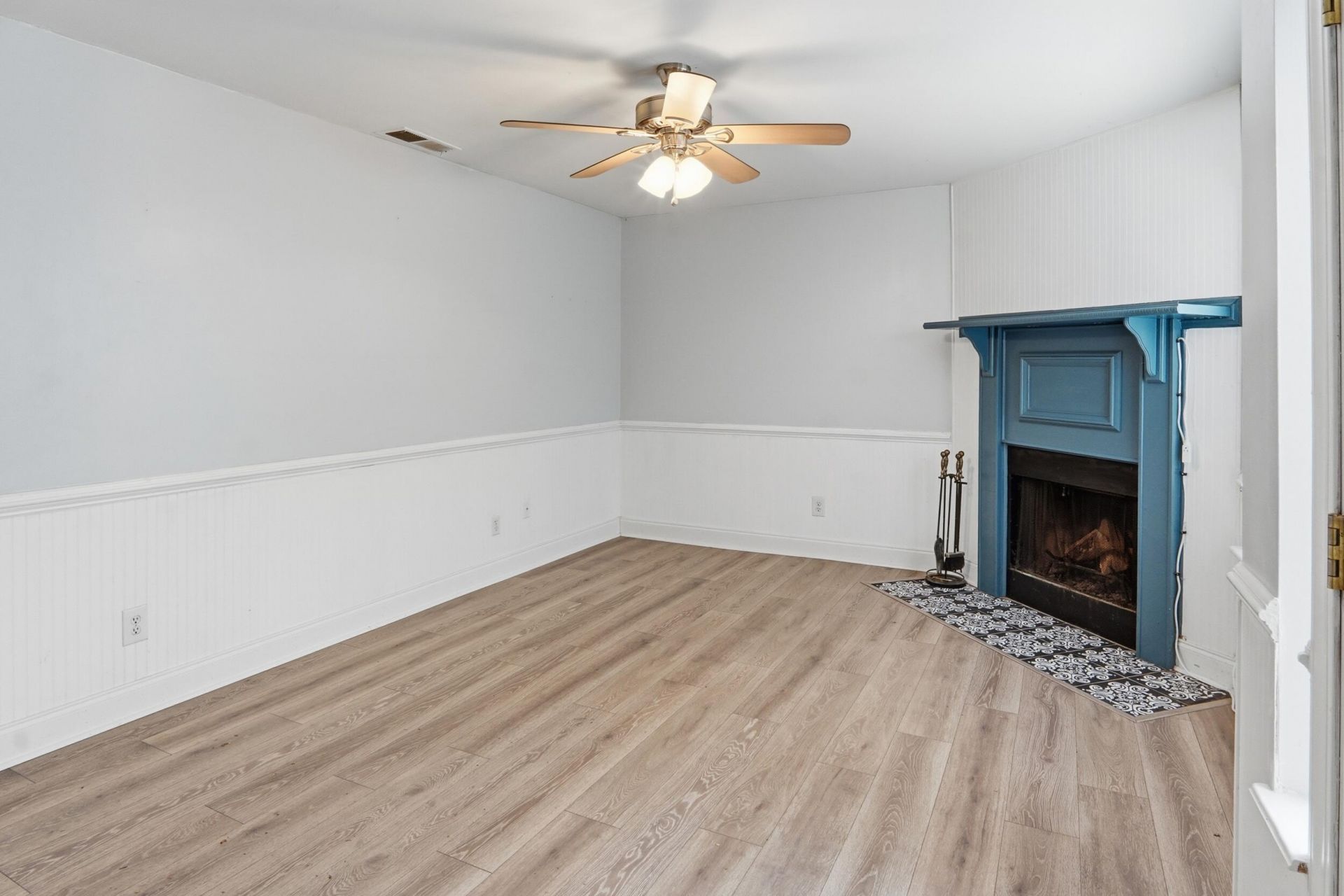 120 Luden Drive Photo 4