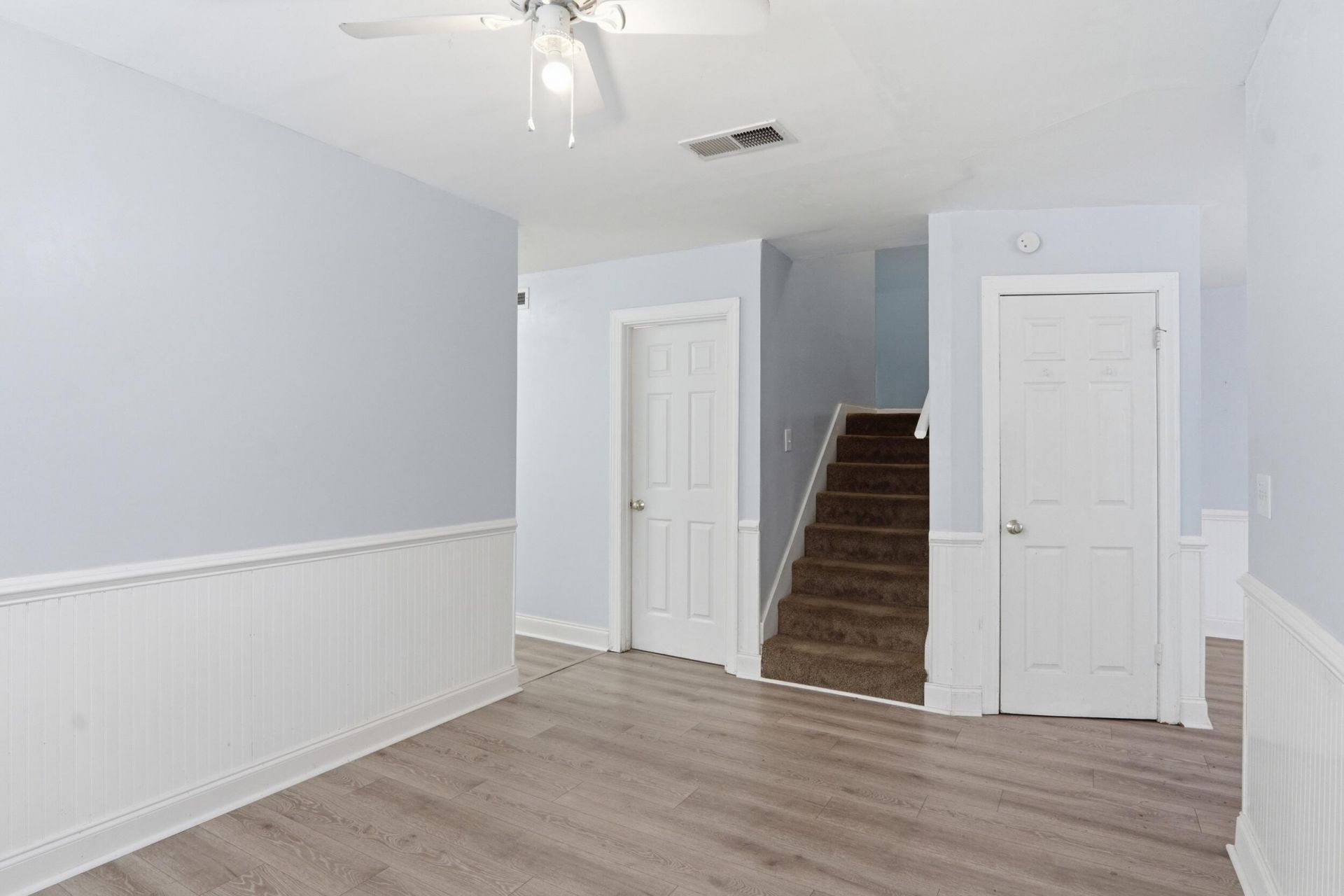 120 Luden Drive Photo 8