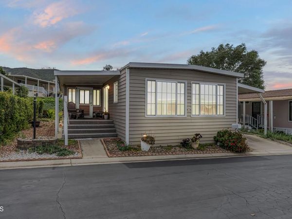 5 Robertson Way, Unit 5, Thousand Oaks, CA 91320