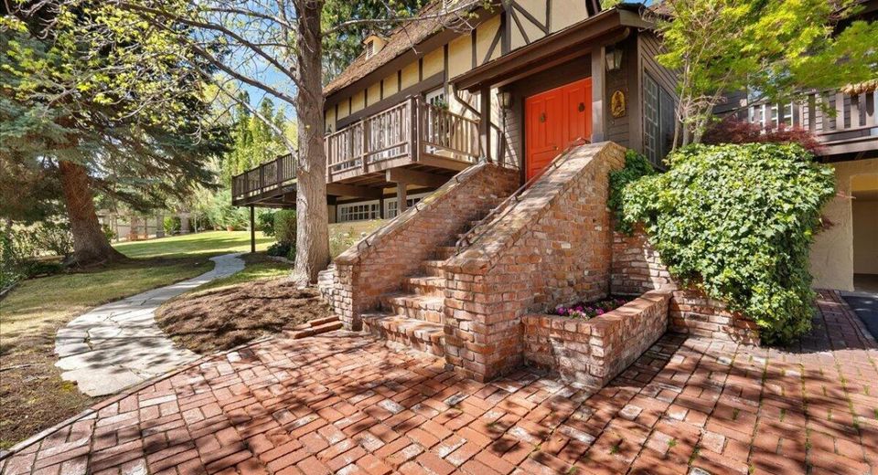 1985 Skyline Boulevard, Reno, NV 89509 Photo