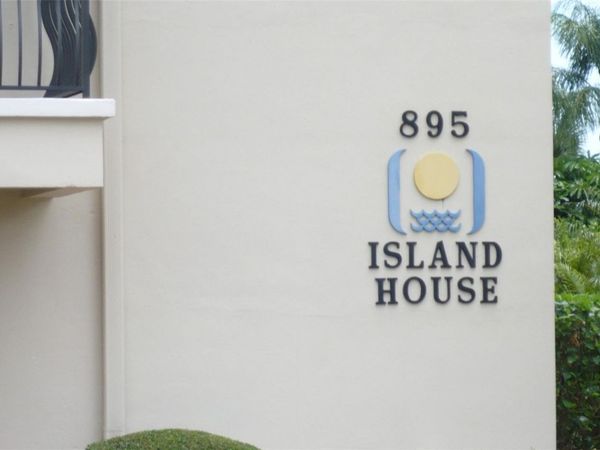 895 S GULFVIEW BOULEVARD, Unit 303, CLEARWATER BEACH, FL 33767