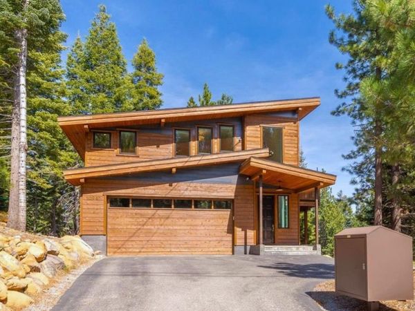 10947 Zermatt Drive, Truckee, CA 96161