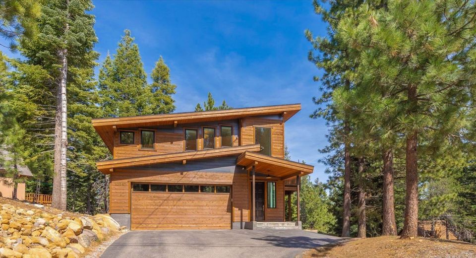 10947 Zermatt Drive, Truckee, CA 96161 Photo