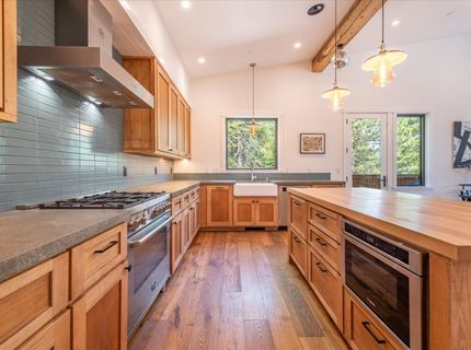 10947 Zermatt Drive, Truckee, CA 96161 Photo