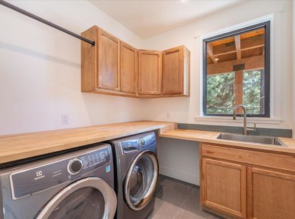 10947 Zermatt Drive, Truckee, CA 96161 Photo