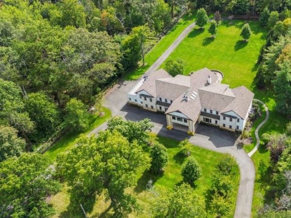 882 S Orange Ave, Millburn, NJ 07078