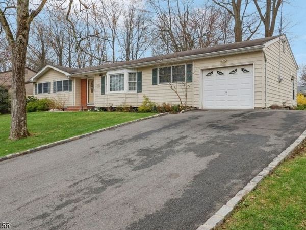 37 Dale Dr, Edison, NJ 08820