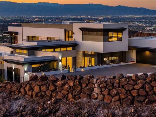 1550 Dragon Crest Avenue, Henderson, NV 89012