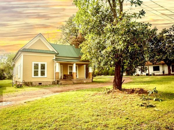 411 NE Avenue B Avenue, Idabel, OK 74745