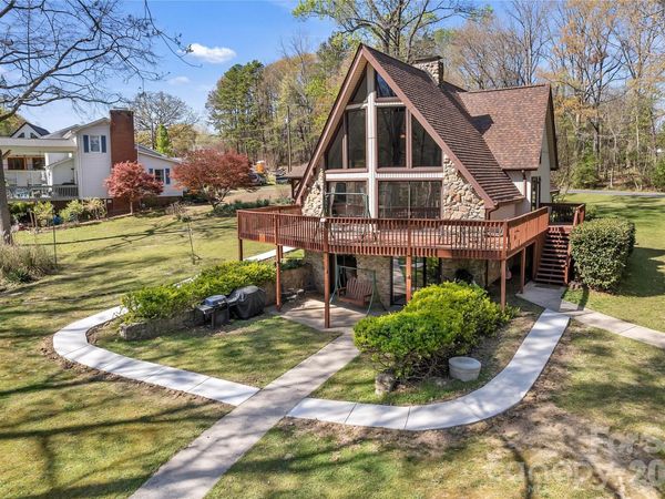 2912 Waterside Drive, Shelby, NC 28150