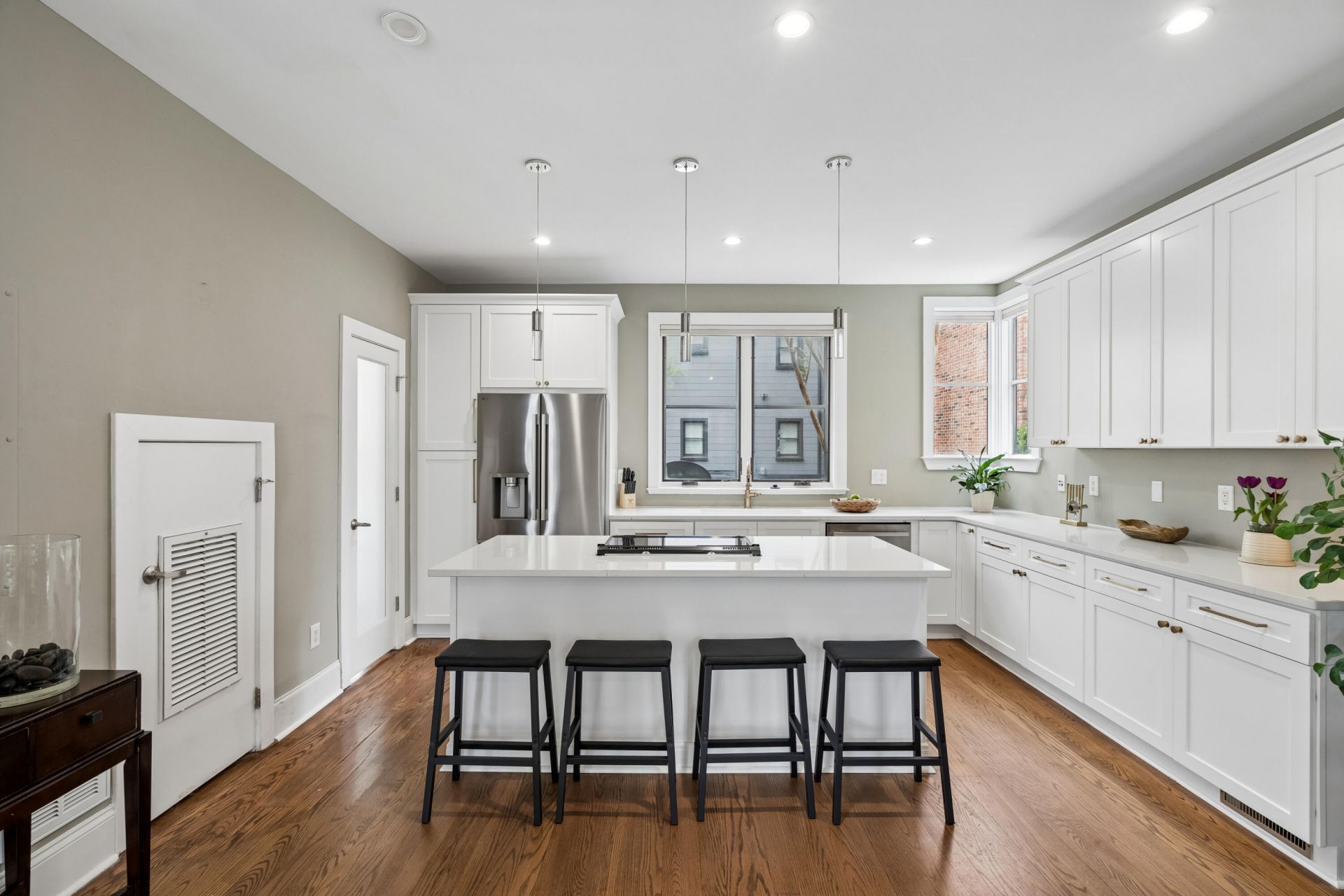 193 Saint Philip Street Photo 15