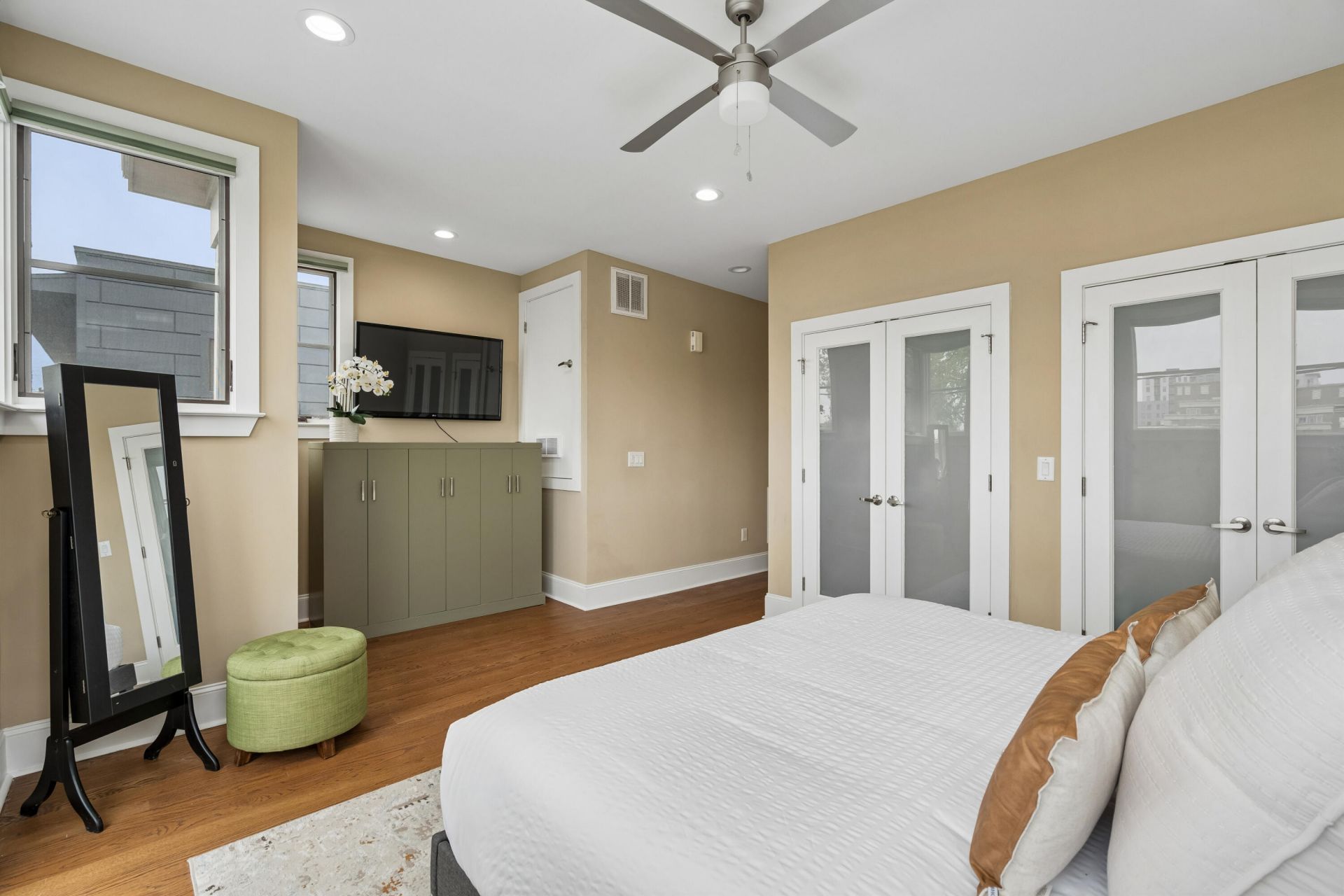 193 Saint Philip Street Photo 24