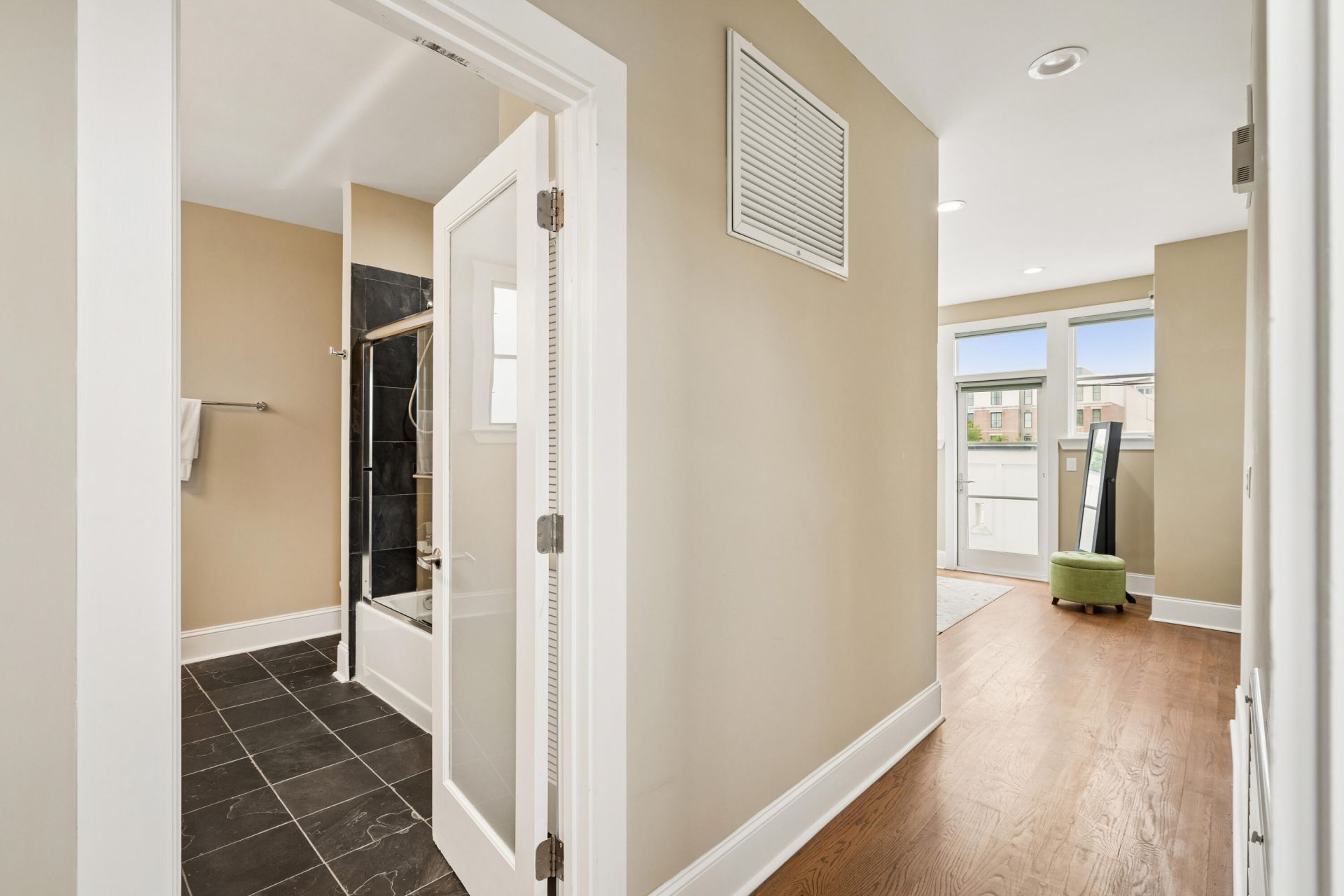 193 Saint Philip Street Photo 26