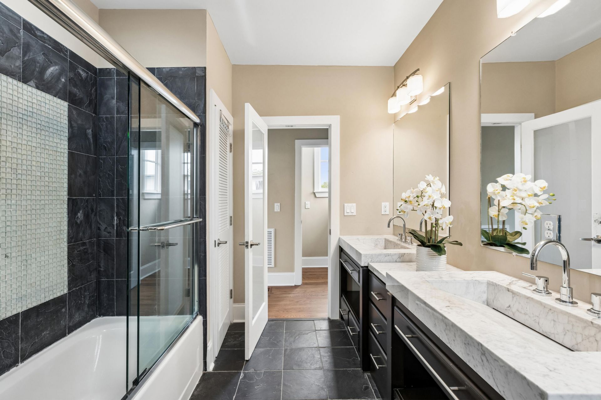 193 Saint Philip Street Photo 28