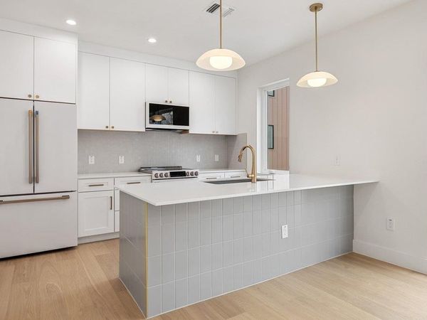 3528 Gonzales ST, Unit 1B, Austin, TX 78702