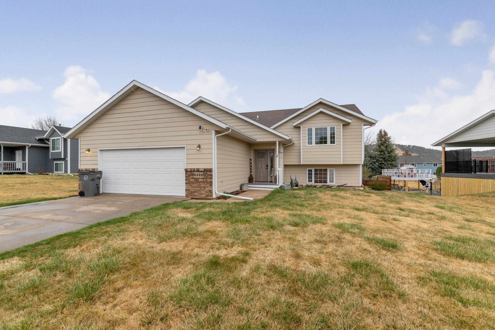 6880 Manchester Street, Summerset, SD 57718 Main Photo