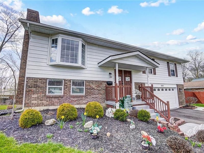 3959 Forest Ridge Boulevard, Dayton, OH 45424 Photo 2