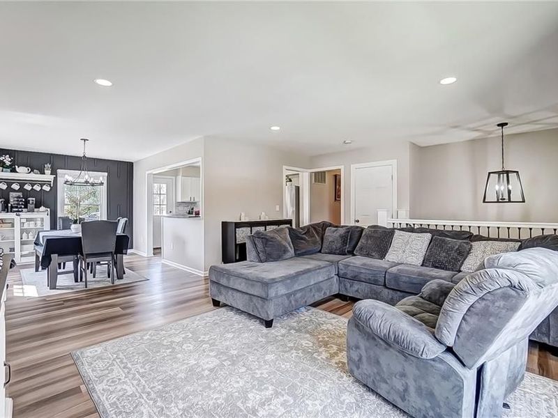 3959 Forest Ridge Boulevard, Dayton, OH 45424 Photo 6