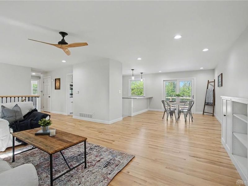 121 Woodfield Place, Centerville, OH 45459 Photo 11