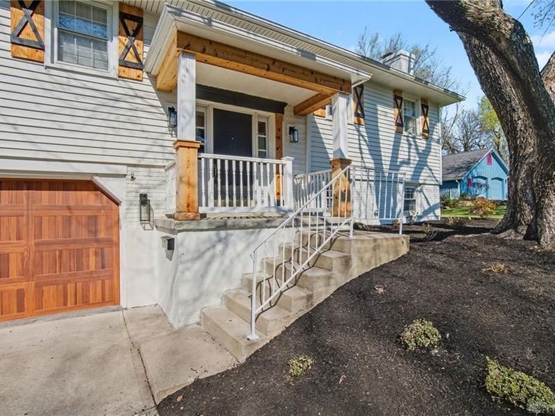 121 Woodfield Place, Centerville, OH 45459 Photo 4