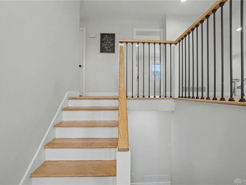 121 Woodfield Place, Centerville, OH 45459 Photo 6