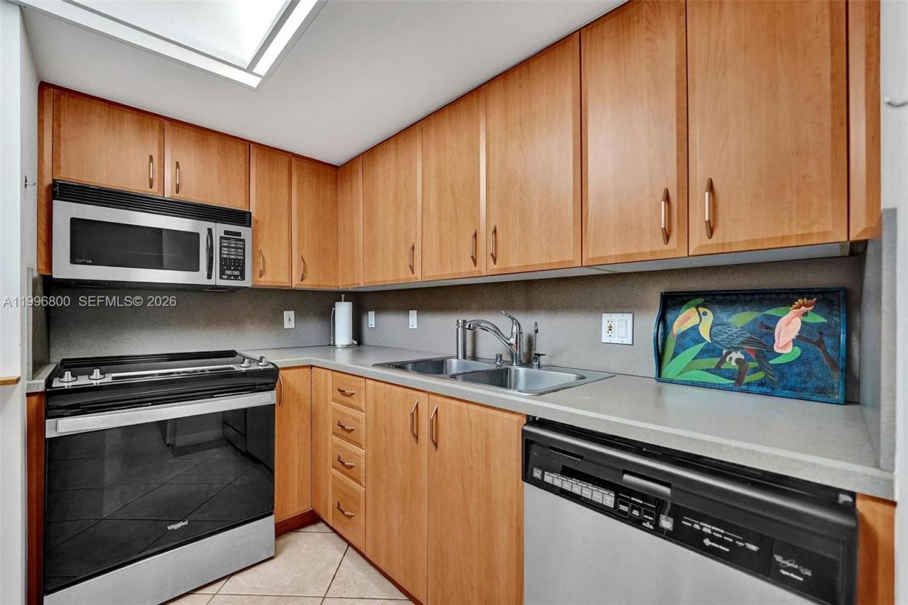 1800 S Ocean Blvd, Unit 703, Lauderdale by the Sea, FL 33062 Photo
