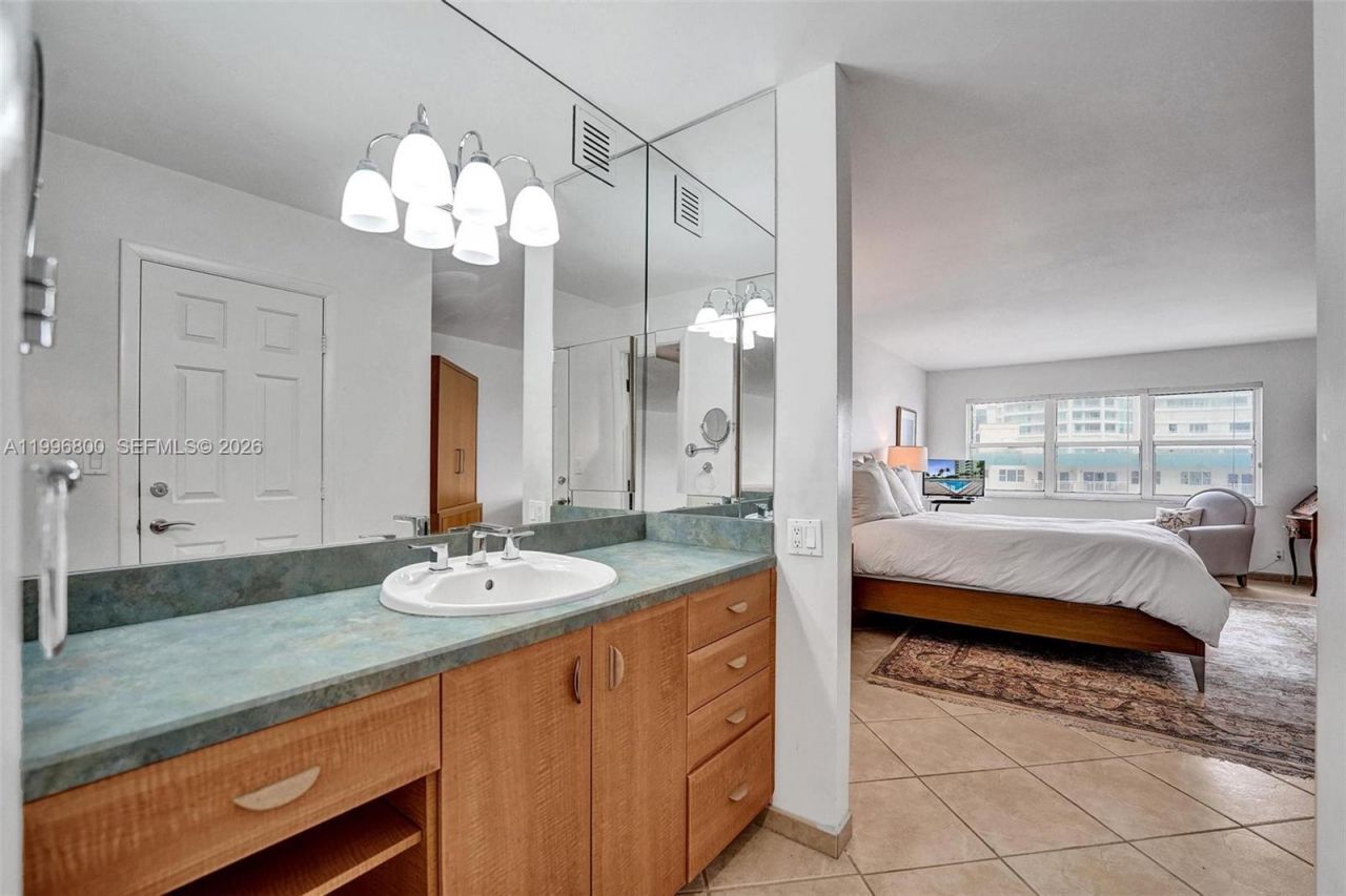 1800 S Ocean Blvd, Unit 703, Lauderdale by the Sea, FL 33062 Photo
