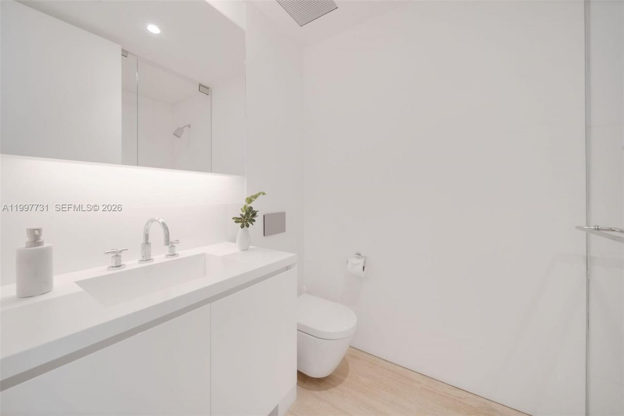 9001 Collins Ave, Unit S-605, Surfside, FL 33154 Photo