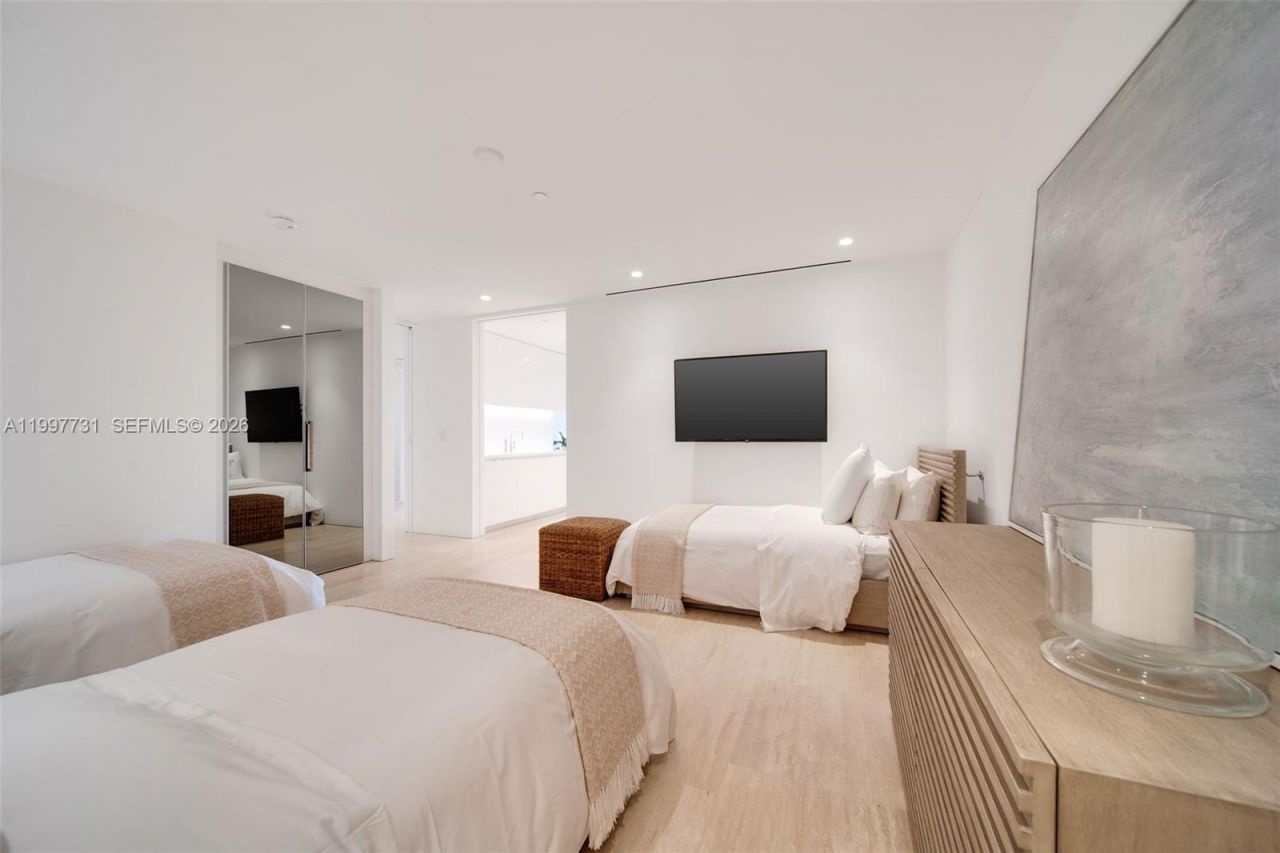 9001 Collins Ave, Unit S-605, Surfside, FL 33154 Photo