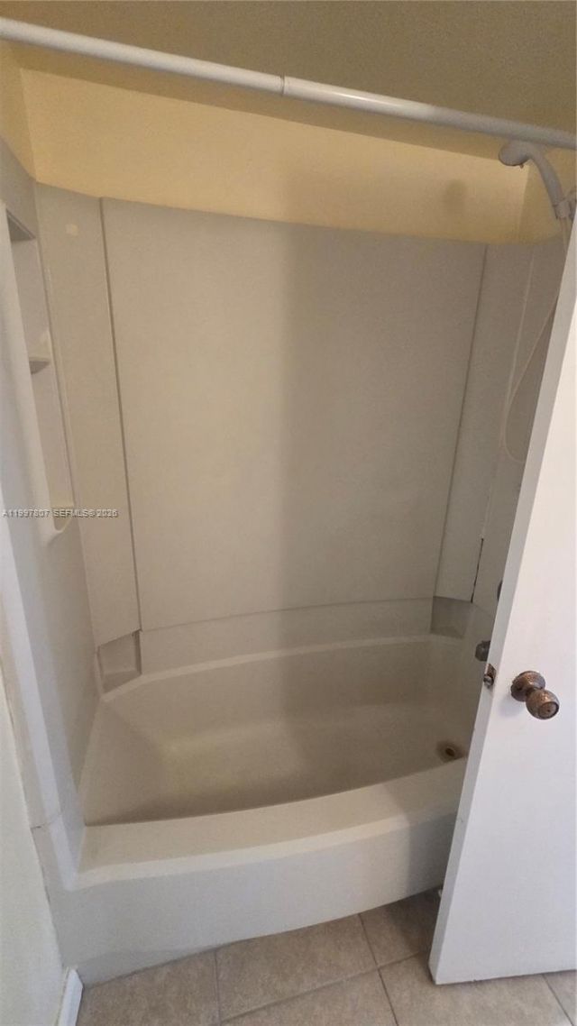 2701 Riverside Dr, Unit 516-B, Coral Springs, FL 33065 Photo