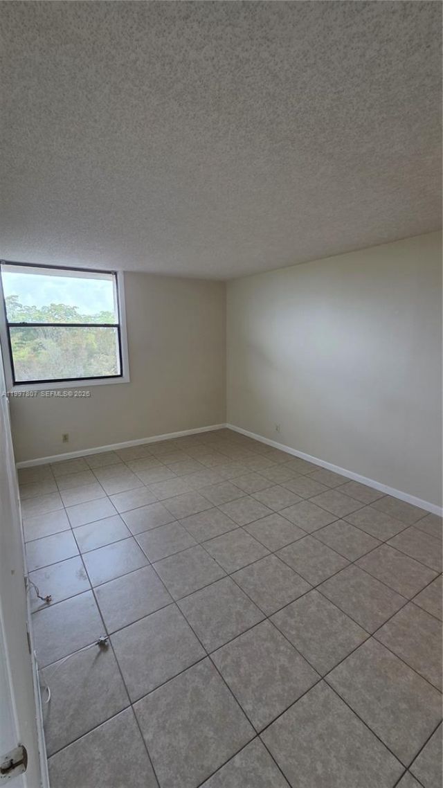 2701 Riverside Dr, Unit 516-B, Coral Springs, FL 33065 Photo