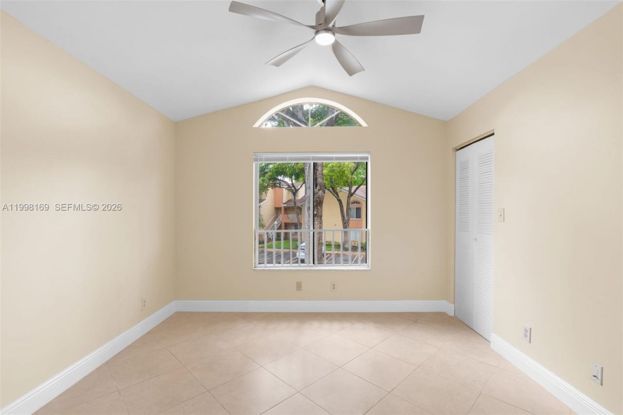 1139 Coral Club Dr , Unit 1139, Coral Springs, FL 33071 Photo