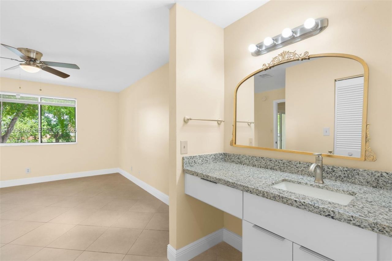 1139 Coral Club Dr , Unit 1139, Coral Springs, FL 33071 Photo