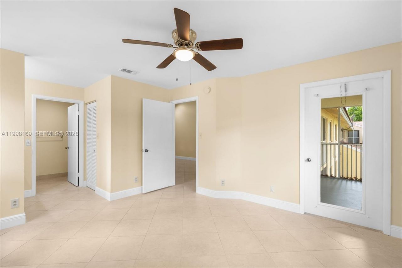 1139 Coral Club Dr , Unit 1139, Coral Springs, FL 33071 Photo