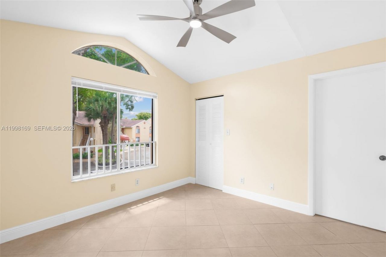 1139 Coral Club Dr , Unit 1139, Coral Springs, FL 33071 Photo