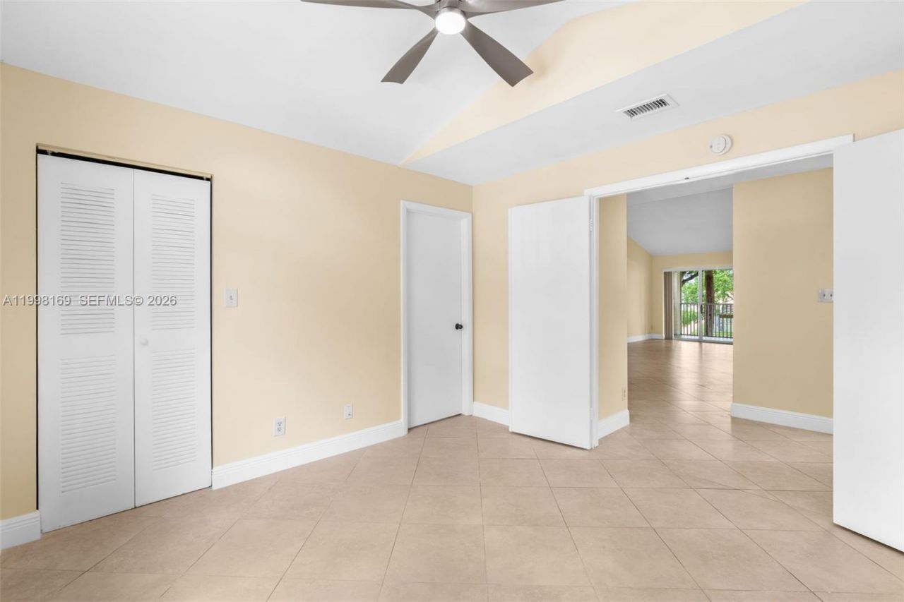 1139 Coral Club Dr , Unit 1139, Coral Springs, FL 33071 Photo
