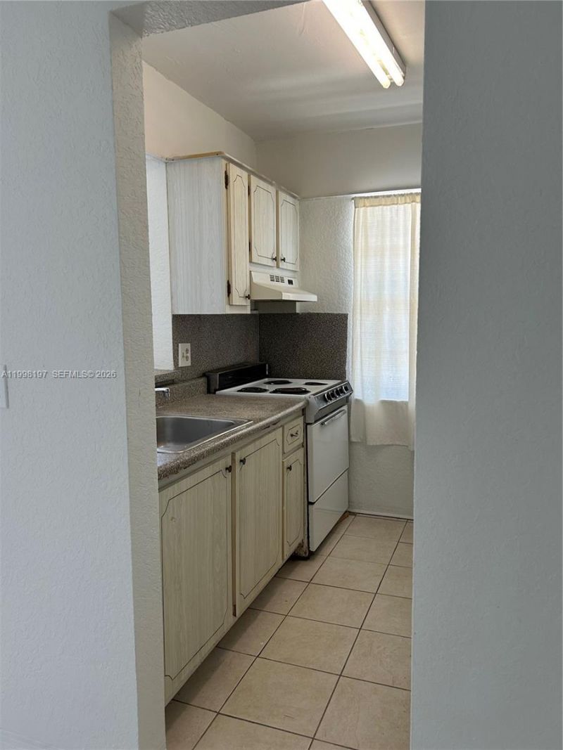 2225 Polk St, Unit 6B, Hollywood, FL 33020 Photo
