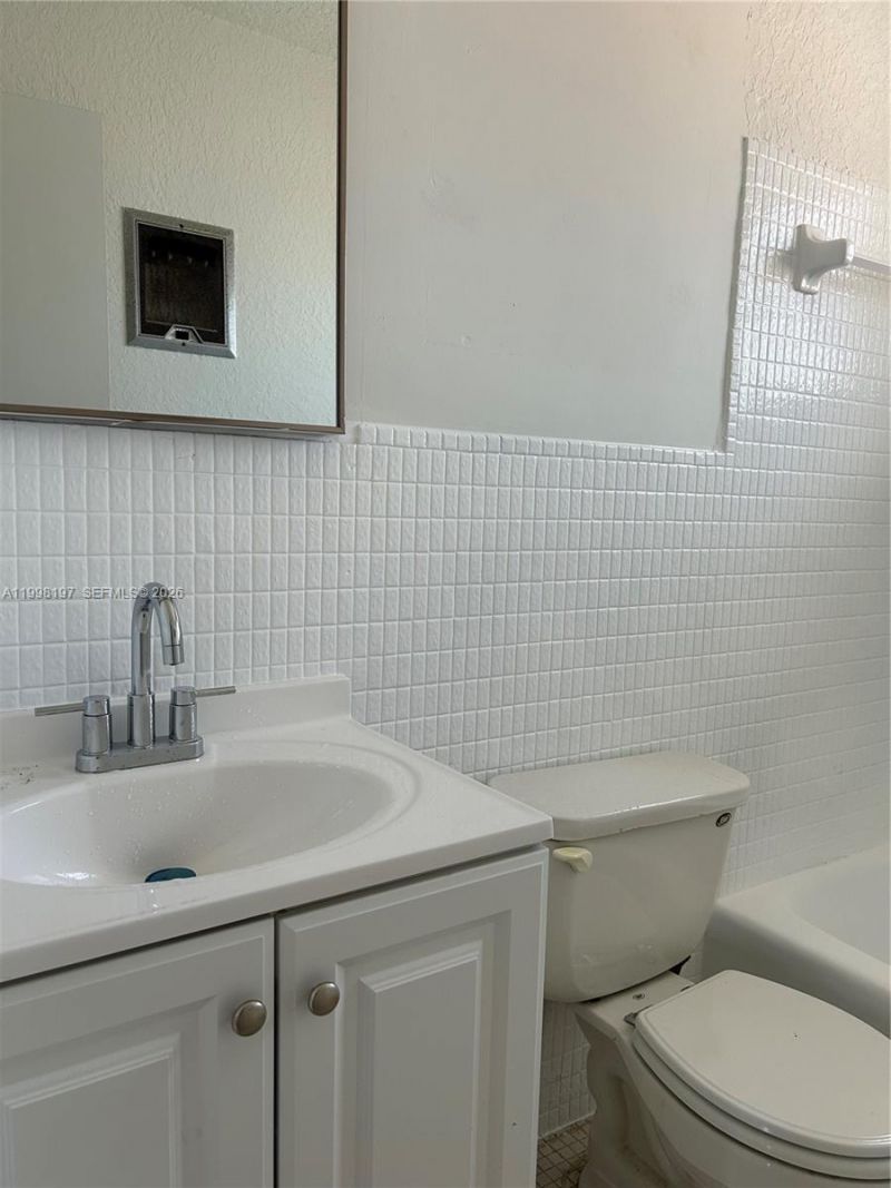 2225 Polk St, Unit 6B, Hollywood, FL 33020 Photo