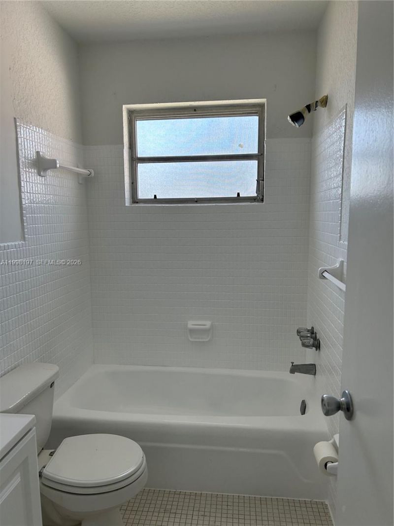 2225 Polk St, Unit 6B, Hollywood, FL 33020 Photo