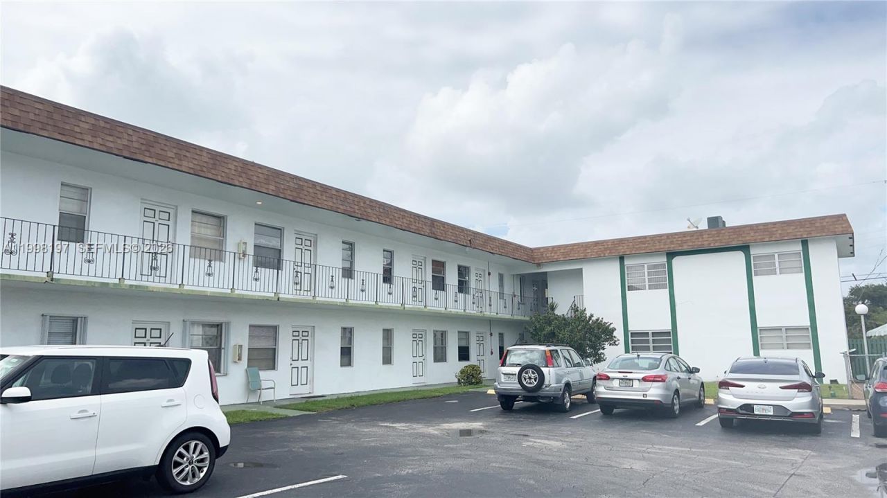 2225 Polk St, Unit 6B, Hollywood, FL 33020 Photo