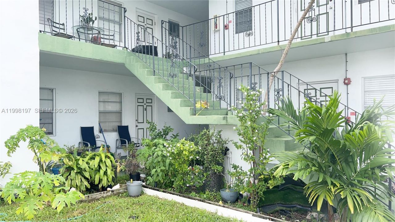 2225 Polk St, Unit 6B, Hollywood, FL 33020 Photo