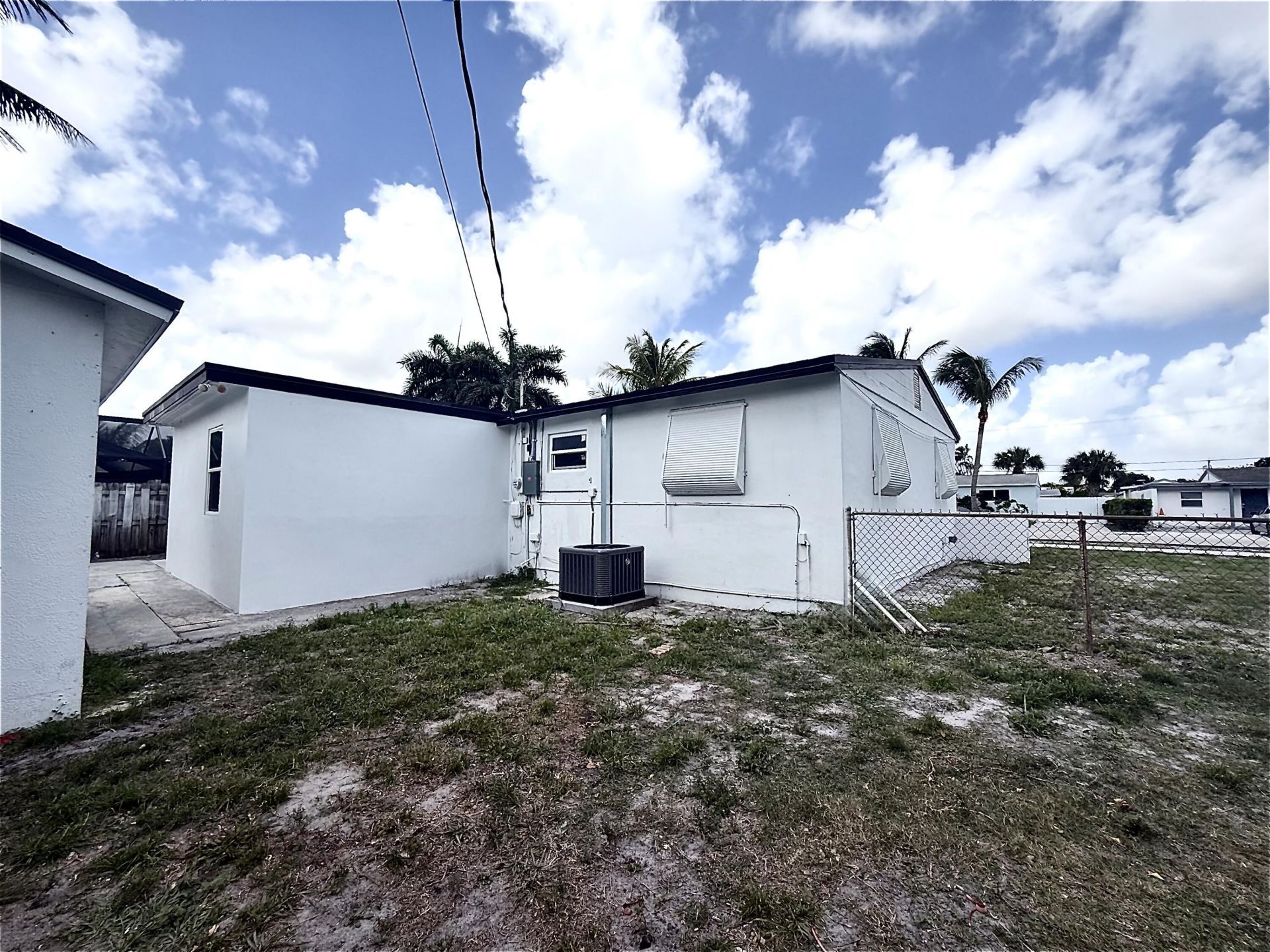 2018 Whitney Road, West Palm Beach, FL 33409 Photo
