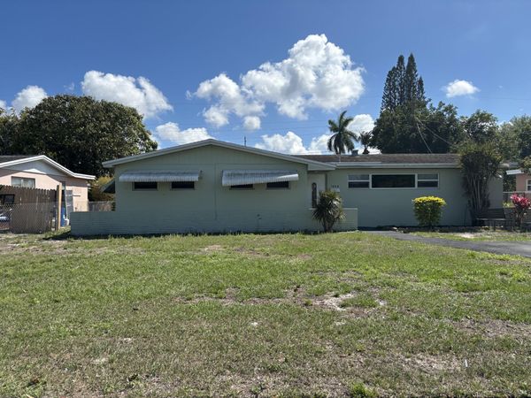 5068 Marcia Place, West Palm Beach, FL 33407