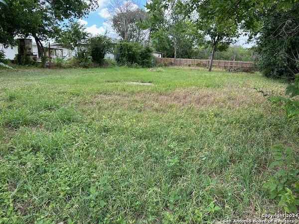 1610 DONALDSON AVE, San Antonio, TX 78228