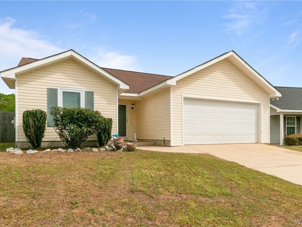 81 Peyton Lane, Moundville, AL 35474