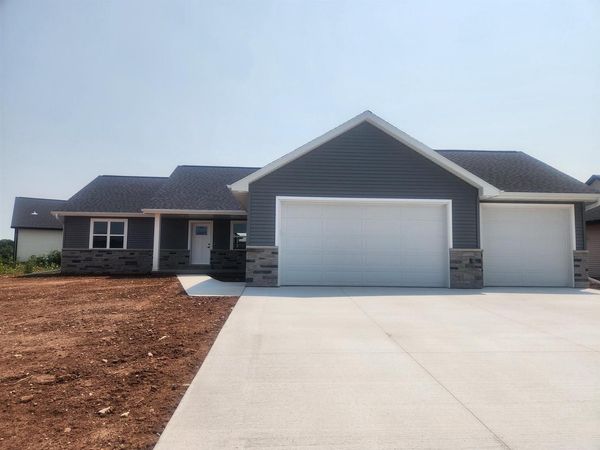 2639 CORNELL AVENUE, Neenah, WI 54952