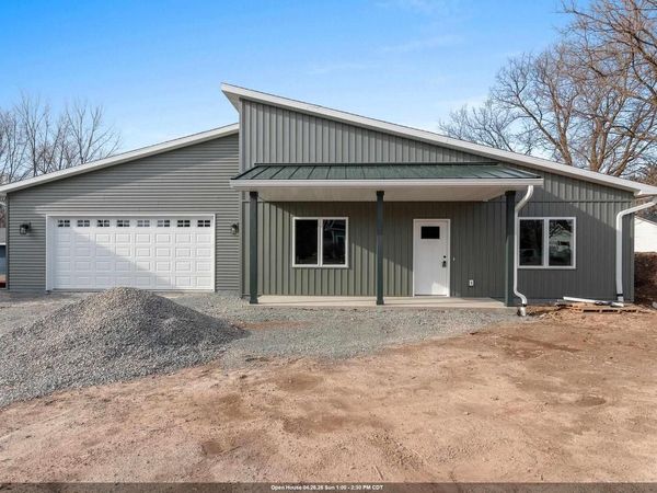 621 E PEARL STREET, Seymour, WI 54165