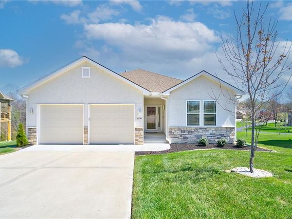 3900 NW Eclipse Place, Blue Springs, MO 64015